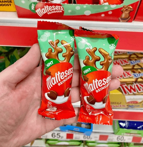 Покупателей возмущают рождественские сладости, появившиеся в магазинах